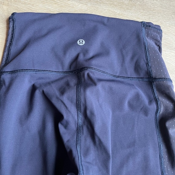 LULULEMON BODYCON LUXTREME HIGH RISE MESH LEGGINGS Navy Blue SZ 4 - Picture 7 of 8